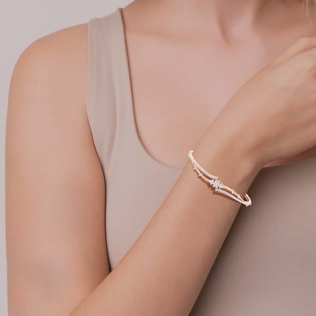 Tuberose Diamond Bracelet