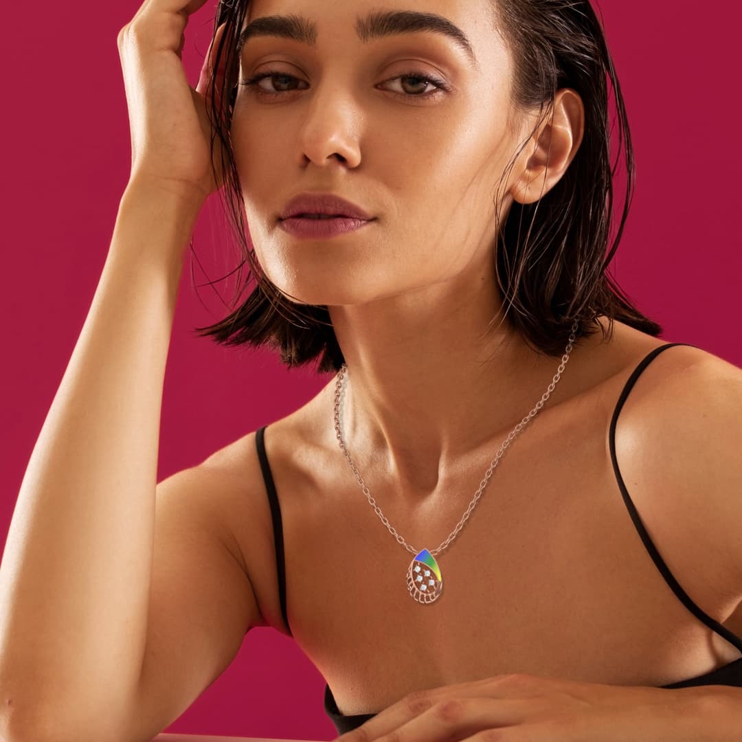 Shades Of Festive Celebration Pendant