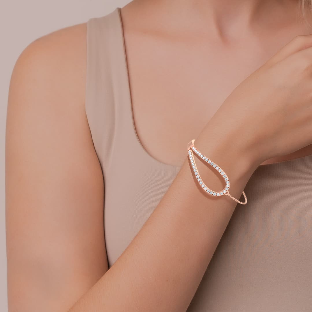 Plain Feather Diamond Bracelet
